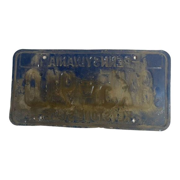 1982 Pennsylvania License Plate Keystone State Tag Number 8X5 910 VTG Penna Barn - Picture 2 of 4